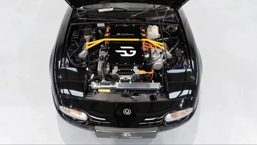 Mazda MX-5 dürli elektrik döretmek