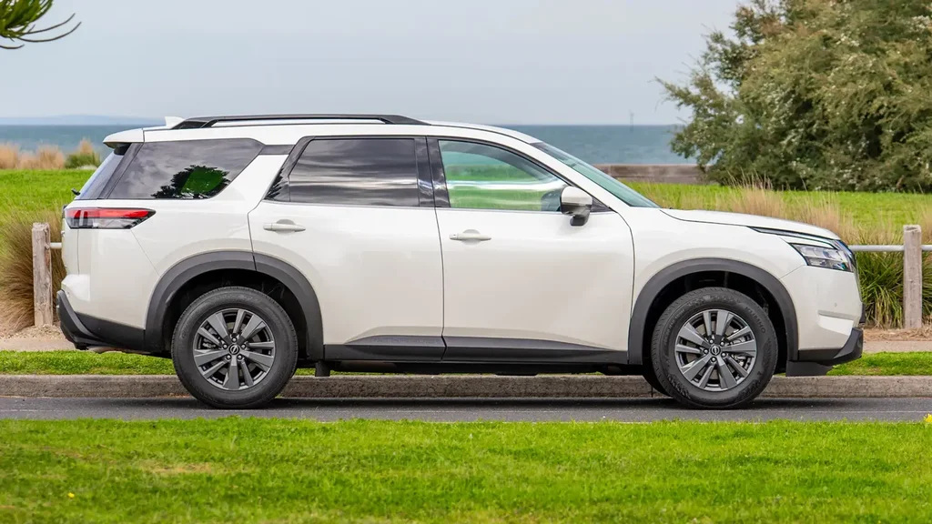 2024 Nissan Pathfinder ST-L barada maglumat