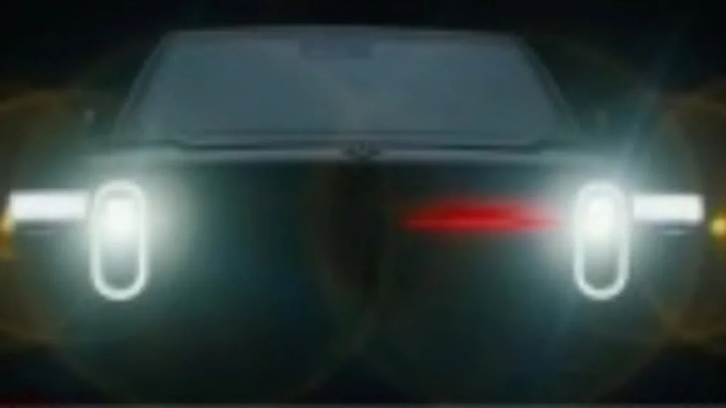 Rivian: Halloween üçin KITT we Back to the Future ädimi