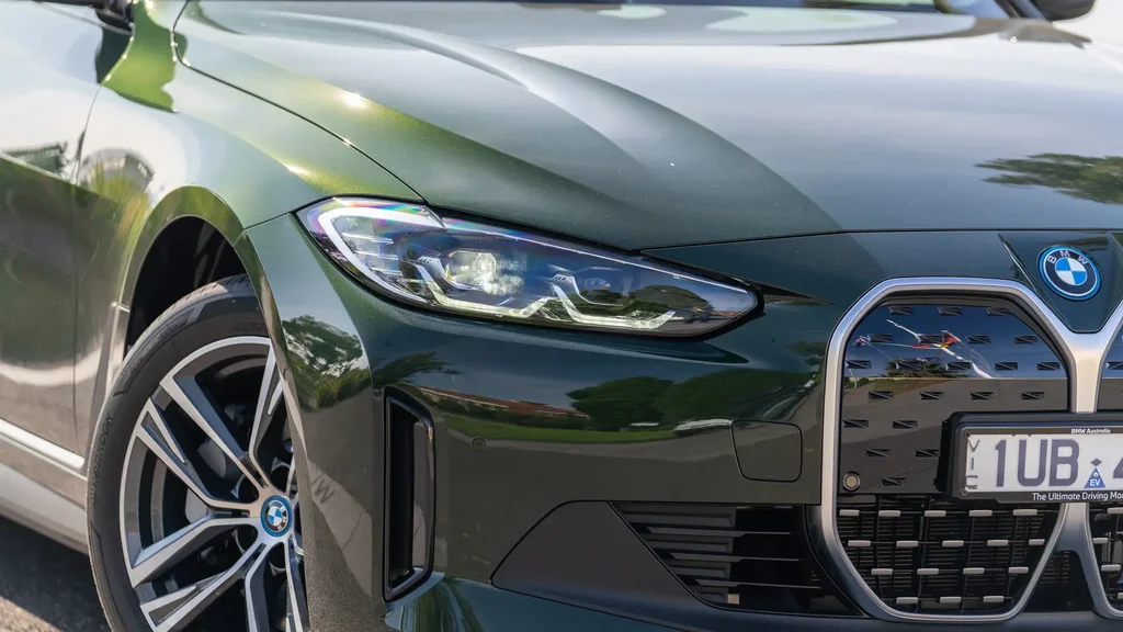 BMW i4: Satışlaryny Howpsuzlasaýan Awto