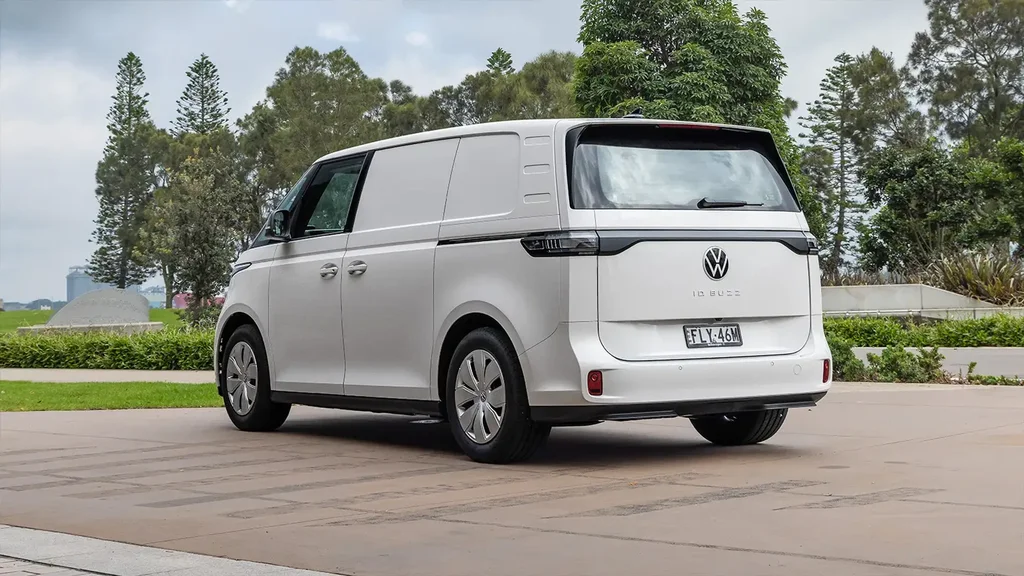 2025 Volkswagen ID. Buzz Cargo - Täze Stil