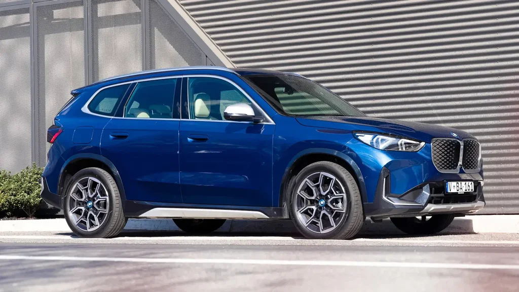 2024 BMW iX1 eDrive 20: Narx va Xususiyatlar