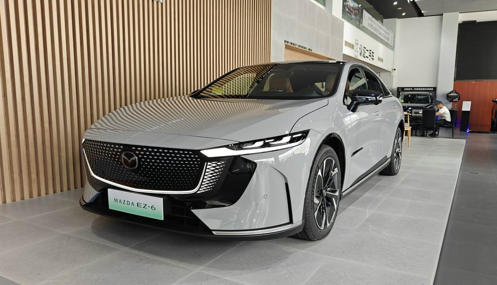 Mazda EZ-6: Hytaýda Launch Edilýär