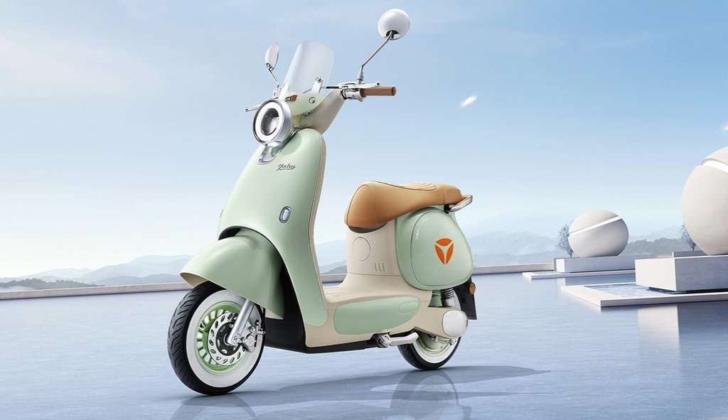 Yadea we Natriy-ion Batariýalary bilen Skuterler