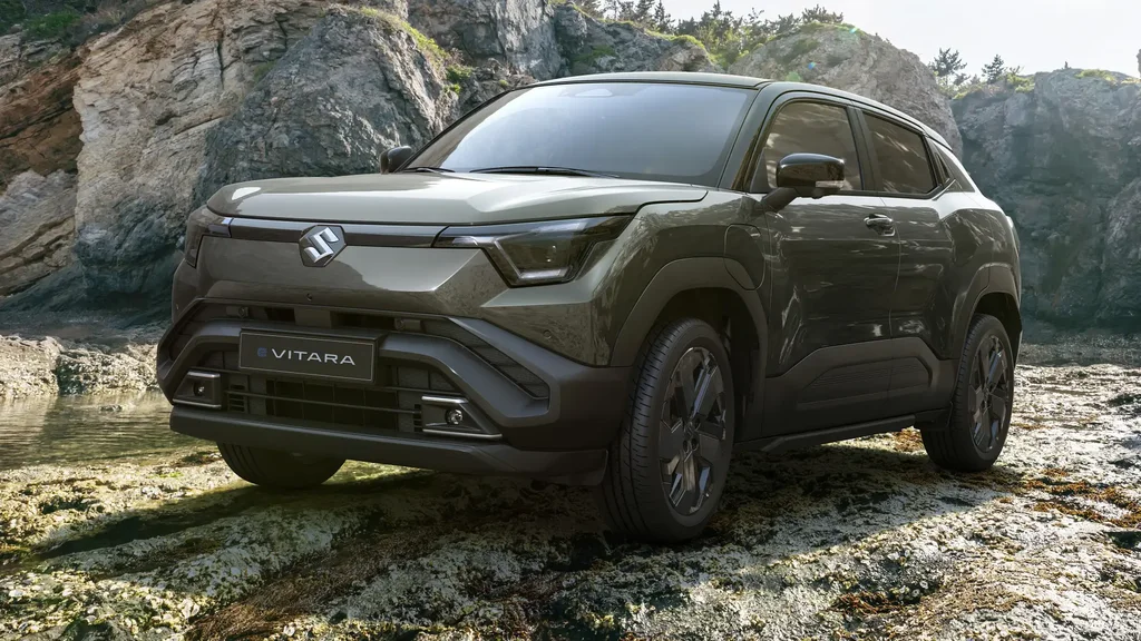 Suzuki 2025 eVitara bilen elektrikli awtoulag alyp barýar