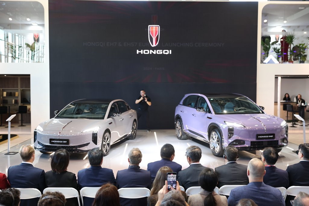 Hongqi EH7 we EHS7: Ýewropada öňdäki sargytlar