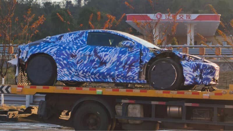 BYD жаңа Porsche 911 бәсекелесін таныстырды