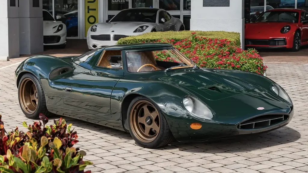 John Cena'nın V12 Jaguar XJ13 Auksiona Çykýar