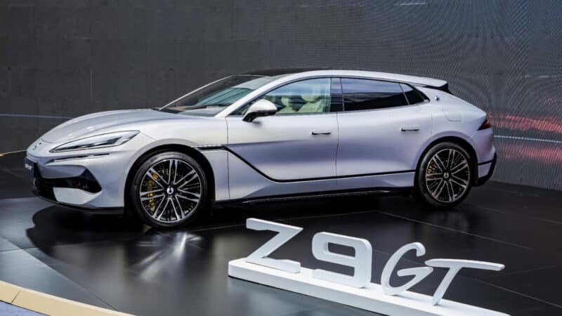 Denza B5: BYD кроссоверінің халықаралық таныстырылымы