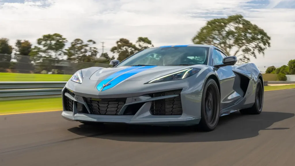 Chevrolet Corvette E-Ray: Hibrid we Gyzykly