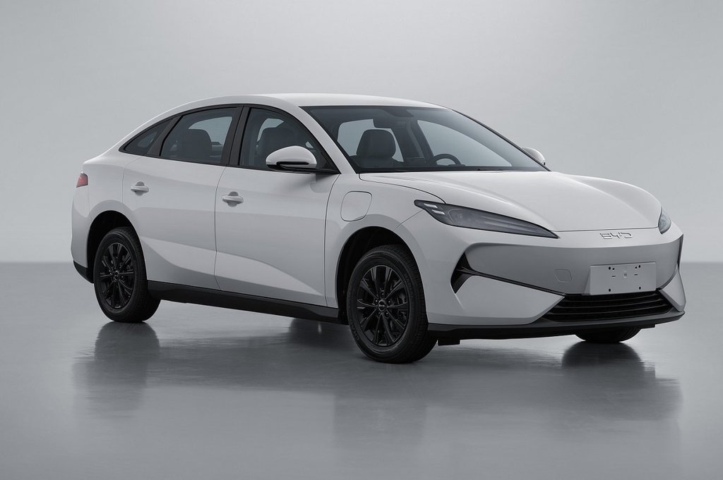 BYD жаңа e7 такси ретінде таныстырылды