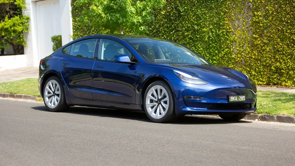 2020 Tesla Model 3: Екінші қол сатып алуға кеңестер