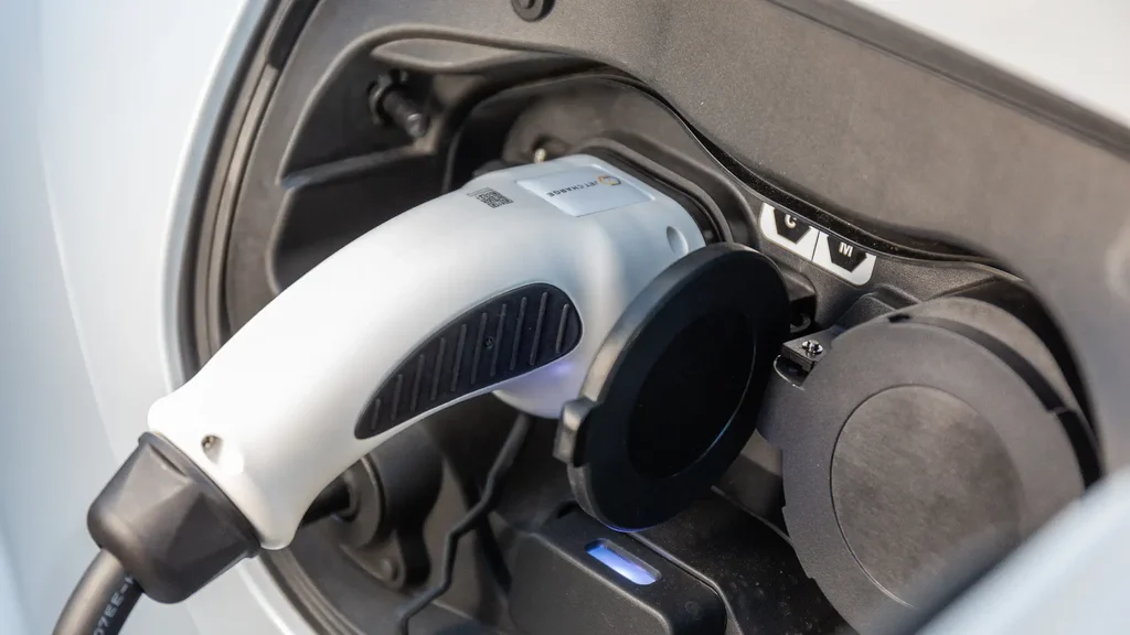Plug-in hibridlar Broken Hill davomiy elektr ta'minoti