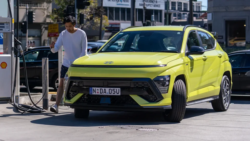 Hyundai hibridleri Toyota üçin howp döredýär