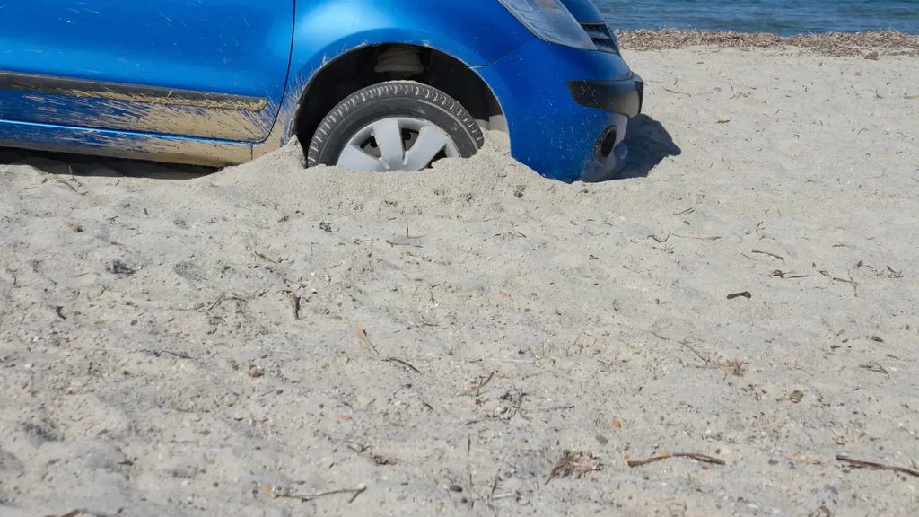 Kenardaky 4WD sürüş teklipleri we kynçylyklar